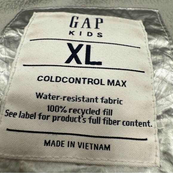 GAP Kids Metallic Silver Puffer Jacket - Picture 4 of 5